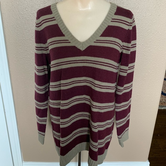 “Jack” maroon & beige striped sweater size Small - Picture 1 of 3